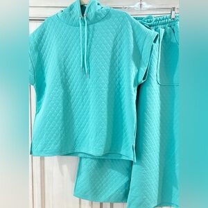NEW never worn Lovely melody SZ XL Turquoise Quilted Women's Hoodie pant set